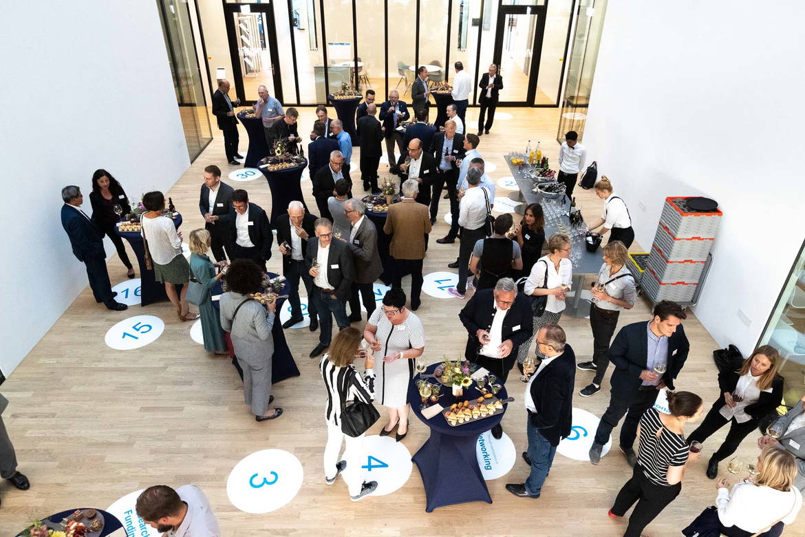 Bildtitel.jpg Bild Beschreibung