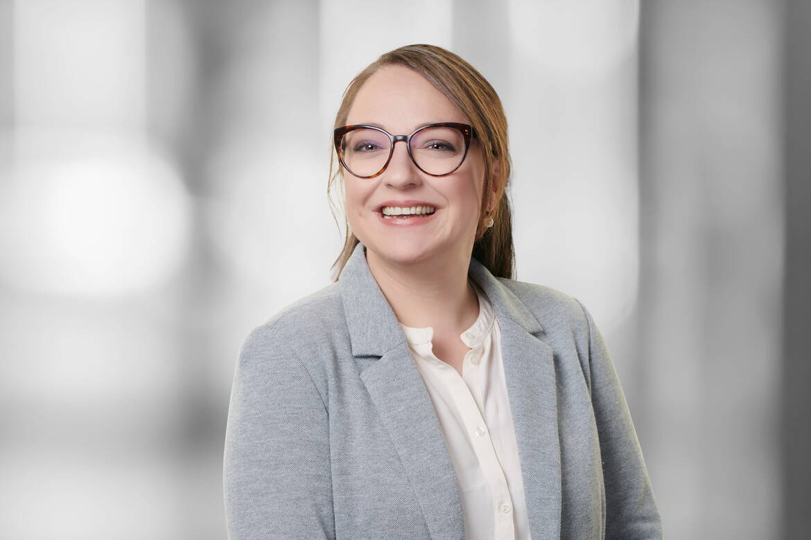 23081_0060_portrait_quer_srgb_2500px.jpg 23081_0060_portrait_quer_srgb_2500px.jpg