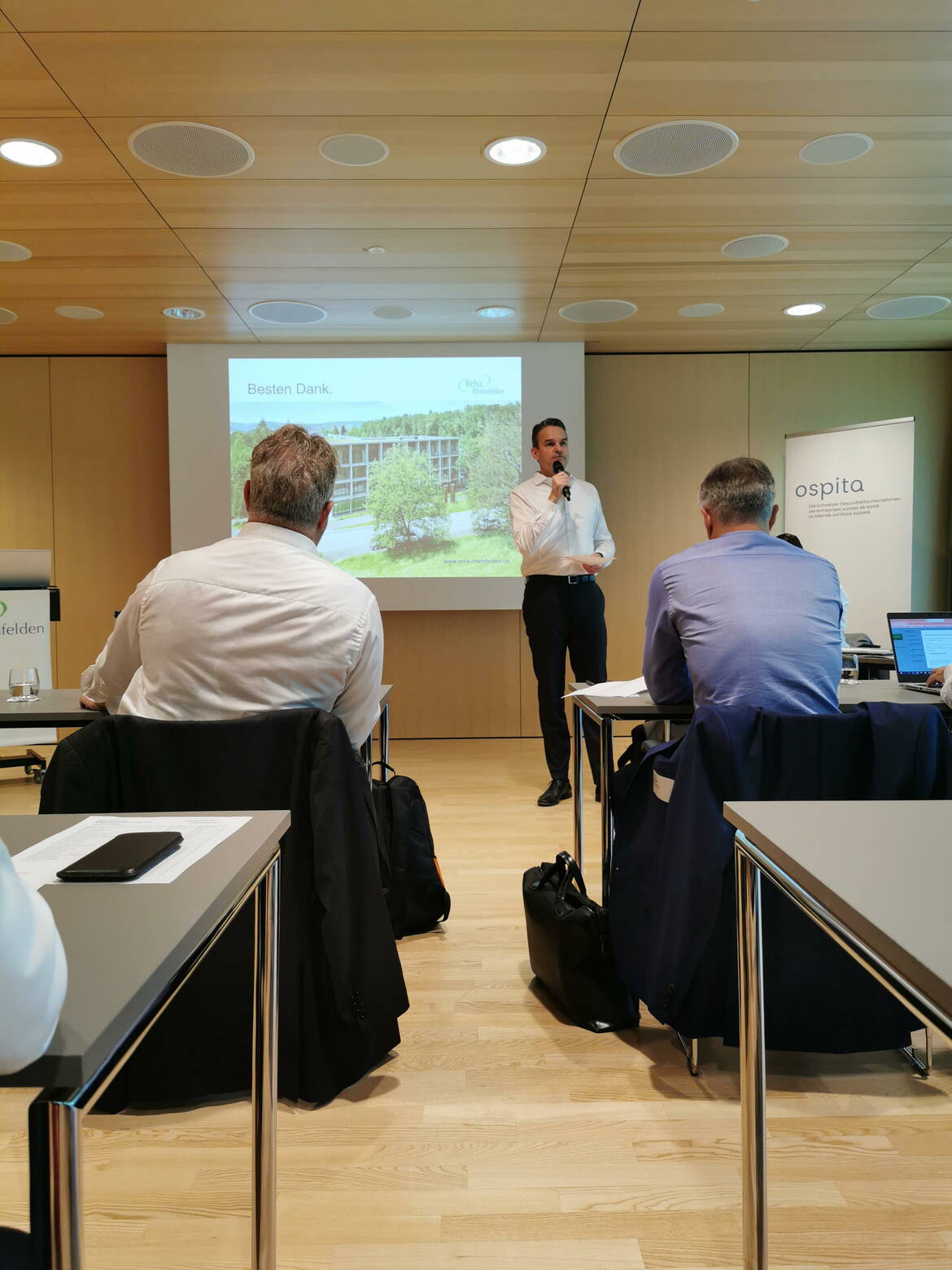 Dorfstrasse Adelboden im Winter