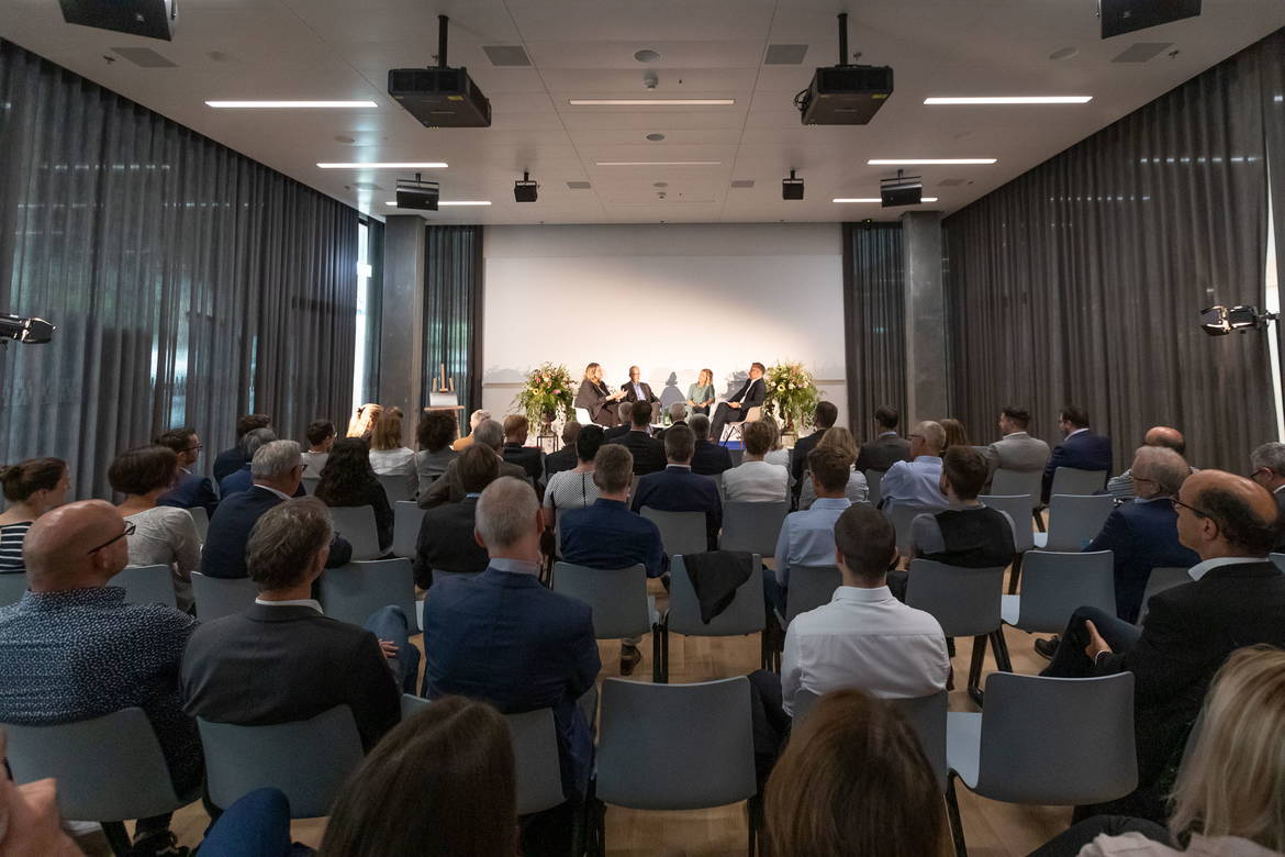 Bildtitel.jpg Bild Beschreibung